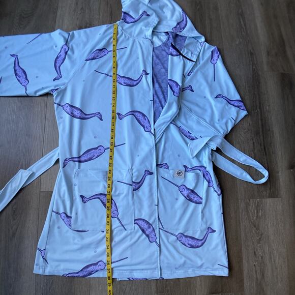 Plover Anywear Robe Unisex One Size Fits Most Blue Narwhal Print Pocket Nautical - Picture 10 of 16